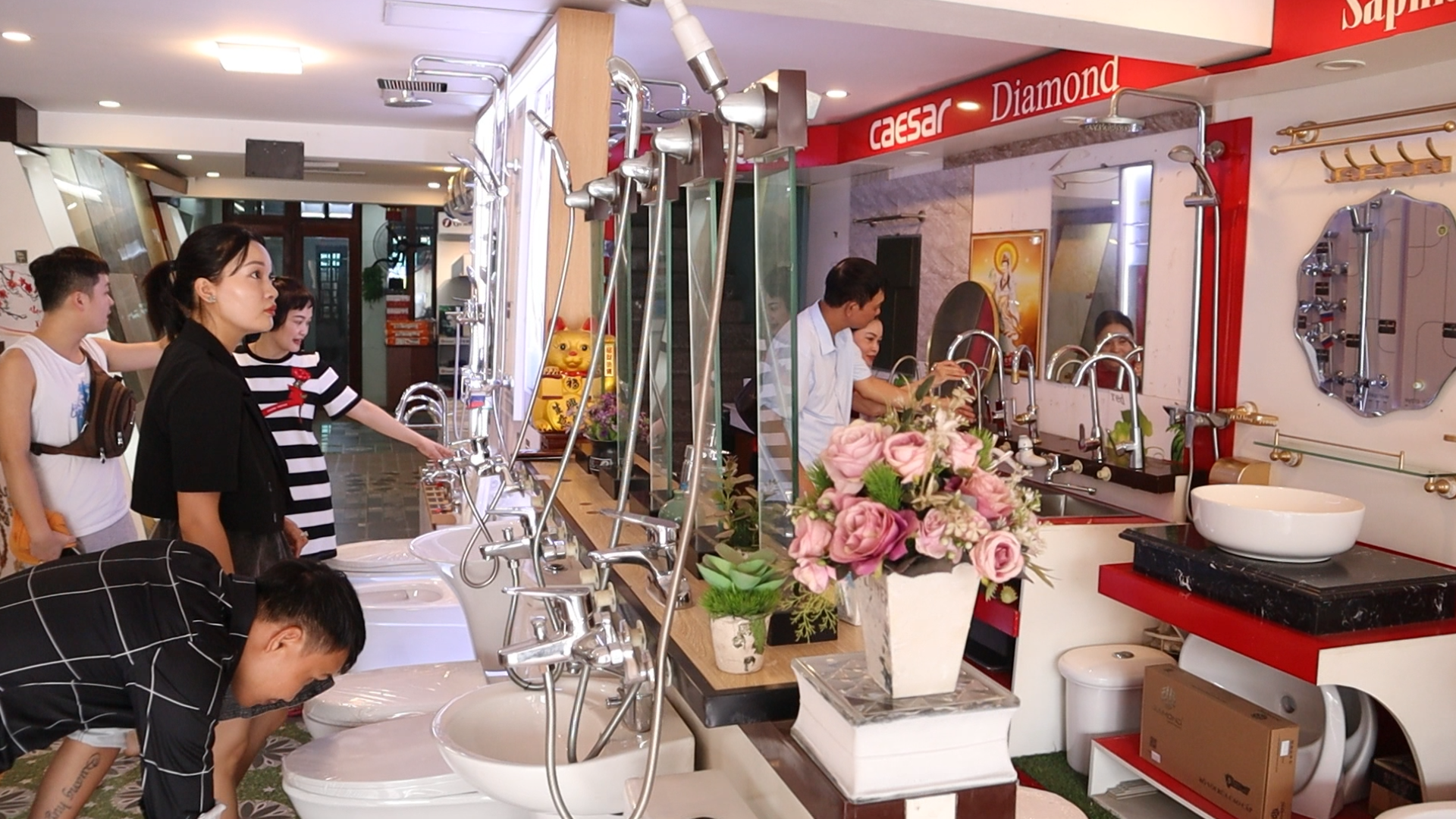 showroom-chinh-loan